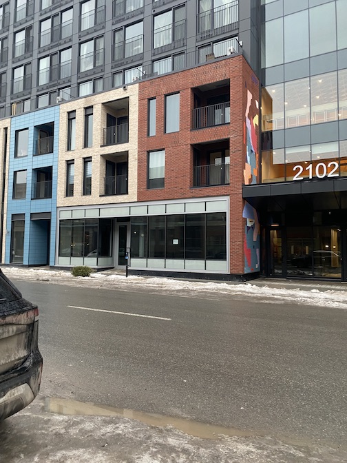 SAQ dans nouveaux condos rue sainte catherien